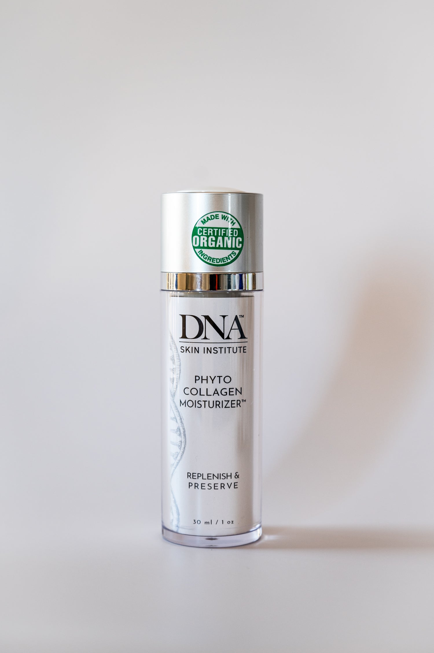 Collagen boosting day time moisturizer 
maintain soft and supple skin toxin free
 